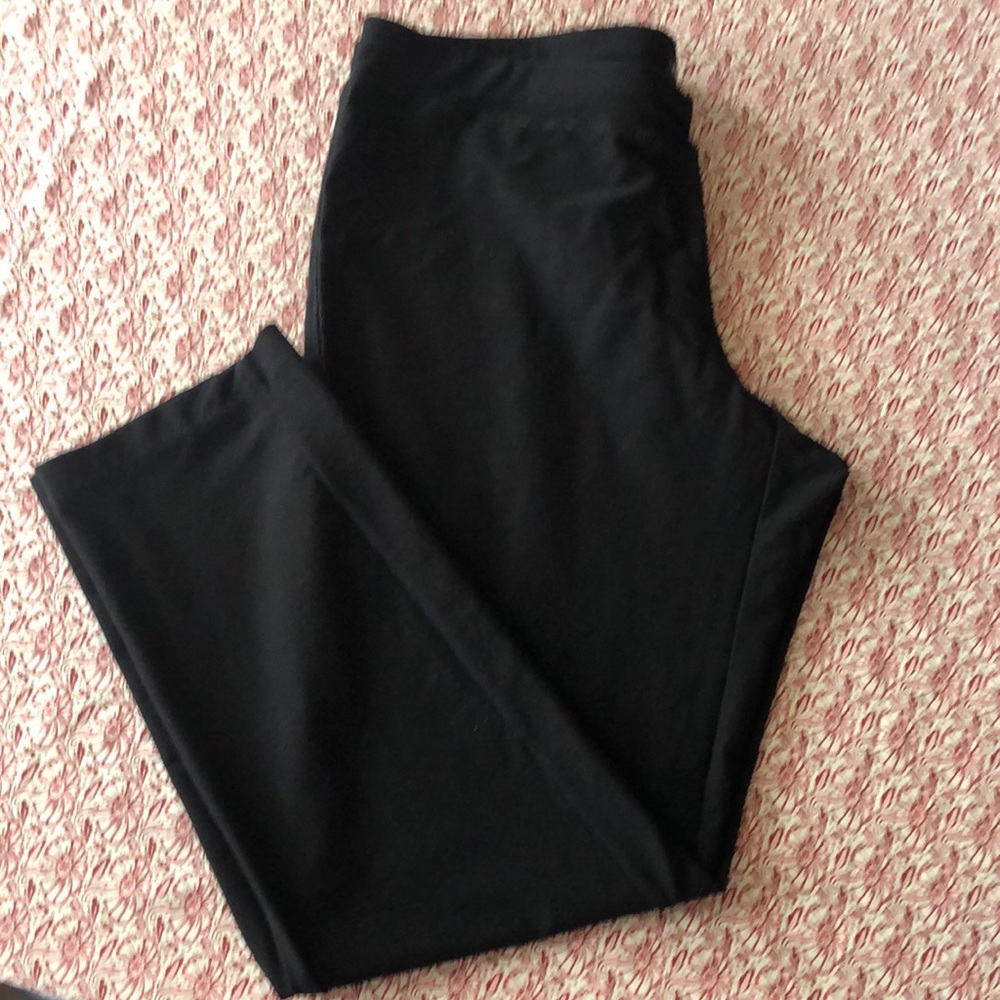 Eileen Fisher pull on cropped trouser